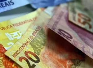 divida-publica-fica-praticamente-estavel,-mas-supera-r$-8,6-trilhoes