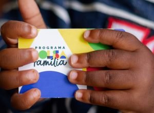 caixa-paga-bolsa-familia-a-beneficiarios-com-nis-de-final-9