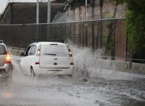 chuvas-no-rio-de-janeiro-deixam-um-morto-em-angra-dos-reis