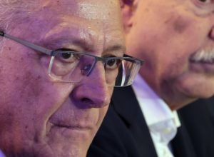 governo-prepara-plano-para-socorrer-setores-afetados-por-tarifaco