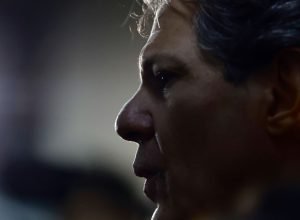 conflito-oriente-medio-nao-impactara-reducao-dos-juros,-diz-haddad