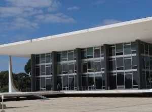 stf-tem-dois-votos-para-negar-novamente-prisao-domiciliar-de-bolsonaro