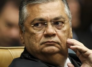 dino-acaba-com-a-aposentadoria-compulsoria-como-punicao-a-juizes