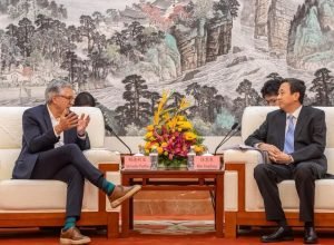 saude-busca-na-china-aliancas-para-impulsionar-servicos-de-ia-no-sus