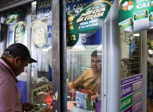 mega-sena-acumula-e-premio-principal-vai-para-r$-17-milhoes