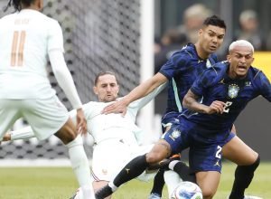 brasil-joga-mal-e-perde-de-2-a-1-para-a-franca-nos-eua