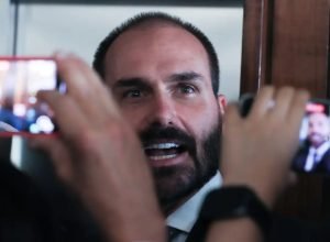 moraes-marca-depoimento-de-eduardo-bolsonaro-em-processo-no-stf