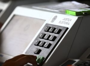 onze-governadores-renunciam-para-disputar-eleicoes-de-outubro