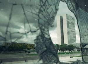 petra-costa-e-finalista-em-categoria-do-premio-emmy-de-documentarios