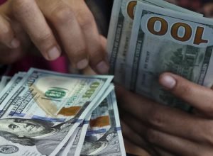 dolar-sobe-para-r$-5,22-e-atinge-maior-nivel-desde-marco