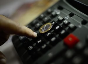 divida-publica-federal-fica-estavel-em-agosto-e-chega-a-r$-9,29-tri