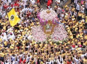 fe-e-esperanca-reunem-fieis-no-cirio-de-nazare-de-belem