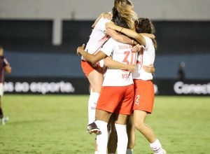 copa-do-brasil:-bragantino-abre-vantagem-sobre-ferroviaria-nas-quartas