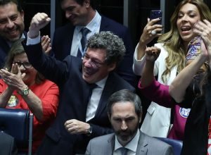 senado-aprova-fim-da-escala-6×1-e-reducao-da-jornada-de-trabalho