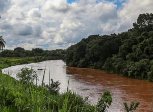 vazamento-de-agua-em-tubulacao-da-vale-mobiliza-brumadinho