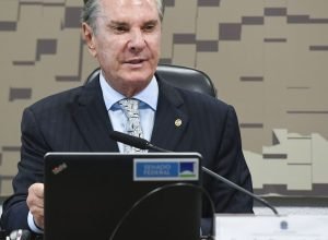 moraes-autoriza-collor-a-cumprir-pena-de-8-anos-e-10-meses-em-casa