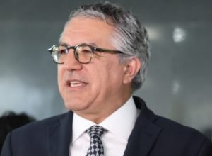 governo-diz-que-pode-vetar-taxacao-de-importados-ate-us$-50;-votacao-esta-prevista-para-a-tarde