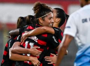 flamengo-goleia-real-brasilia-por-4-a-0-no-brasileirao-feminino