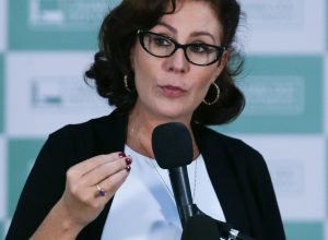 por-unanimidade,-stf-condena-carla-zambelli-a-10-anos-de-prisao