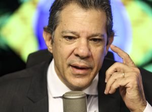 “nao-vemos-problema-em-corrigir-rota”,-diz-haddad