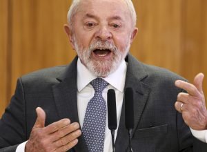 com-crise-de-labirintite,-lula-faz-exames-em-hospital-em-brasilia