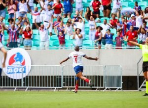 rhaizza-marca-tres-e-bahia-derrota-ferroviaria-no-brasileiro-feminino