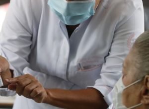 dia-da-imunizacao:-conheca-o-servico-dos-centros-de-vacinas-especiais