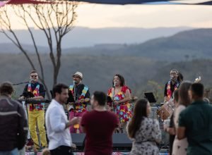 Acuruí com música e gastronomia