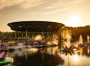 Tomorrowland Palco Crystal-min